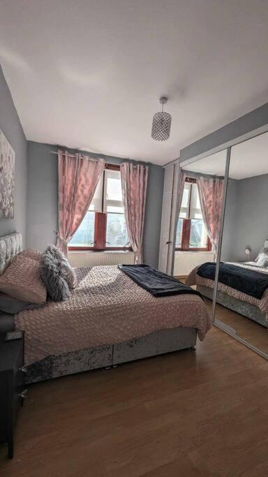 Lovely 2 Bedroom Apartment In Heart Of דאנדי מראה חיצוני תמונה